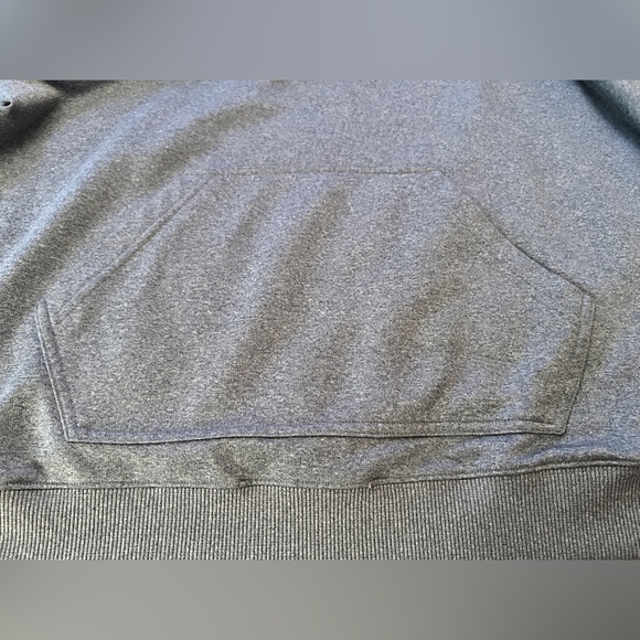 Under Armour Women’s Gray Hoodie, size L - Picture 3 of 10